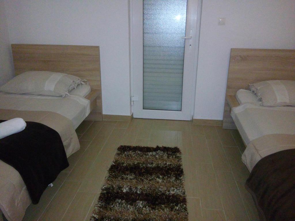 Adriatic Rose Apartment Turanj Εξωτερικό φωτογραφία
